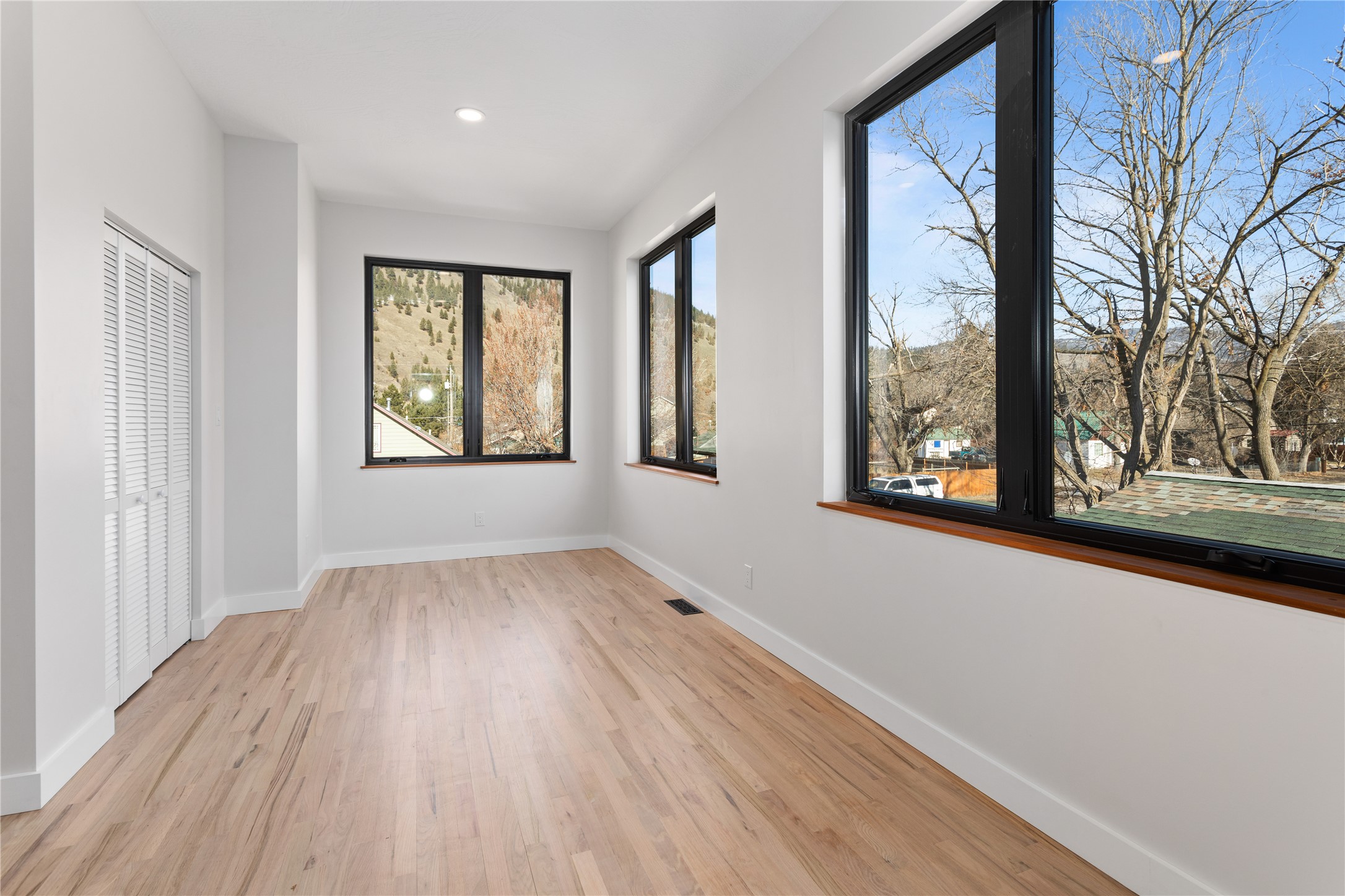 547 Speedway Avenue Property Photo 36