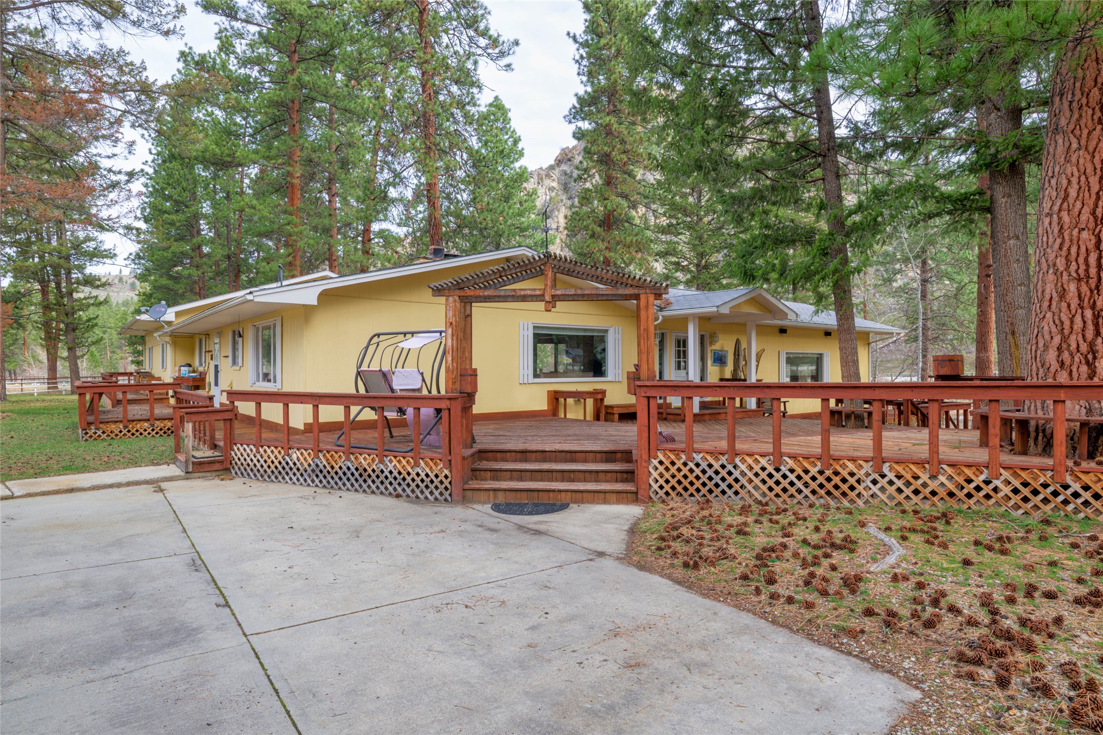 357 Blind Draw Road Property Photo 6