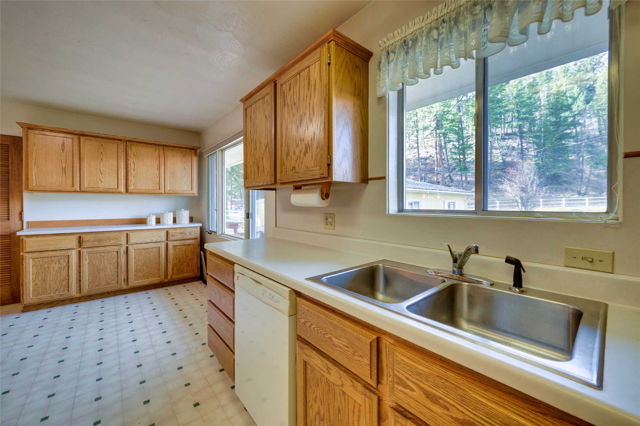 357 Blind Draw Road Property Photo 58