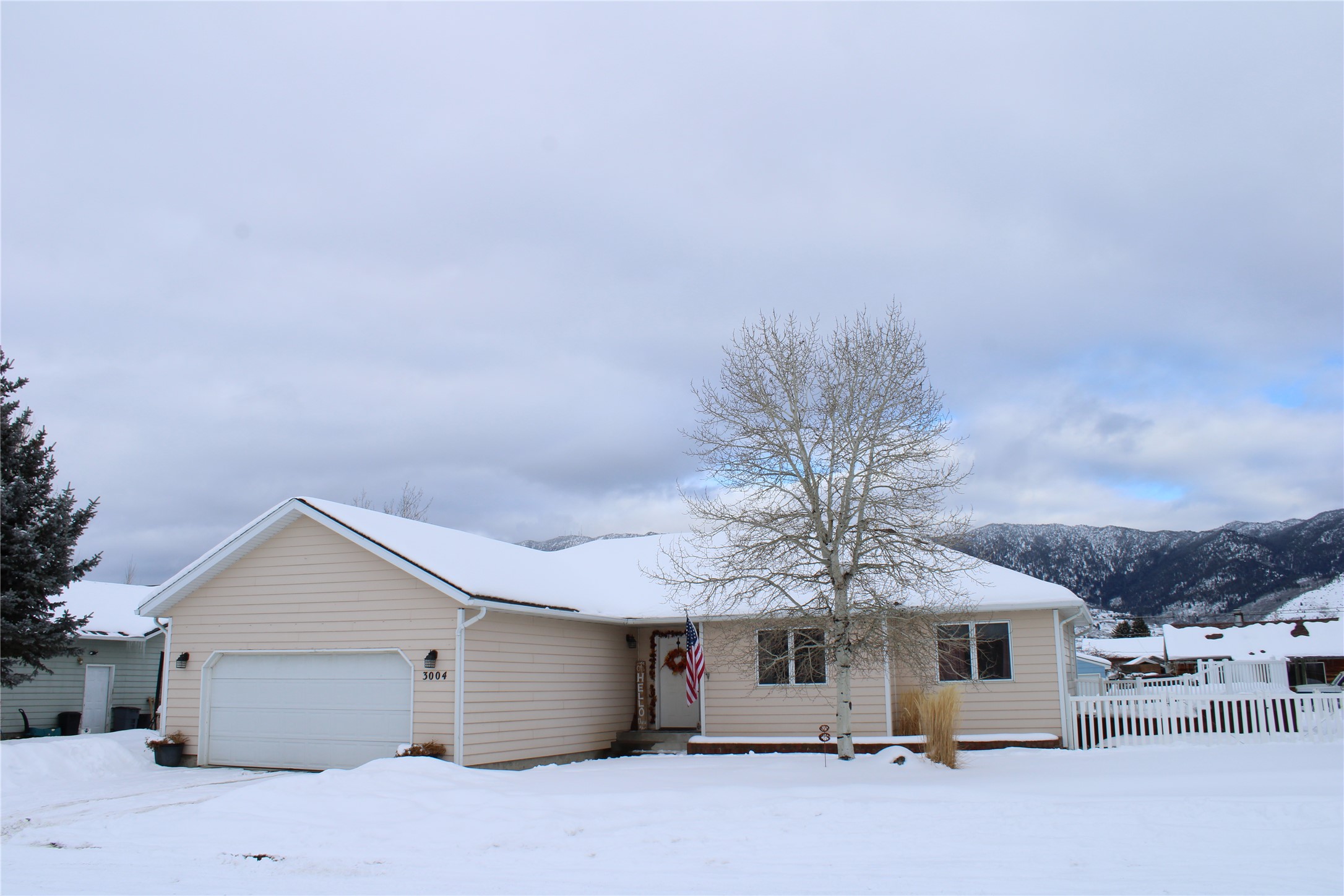3004 Green Circle Property Photo
