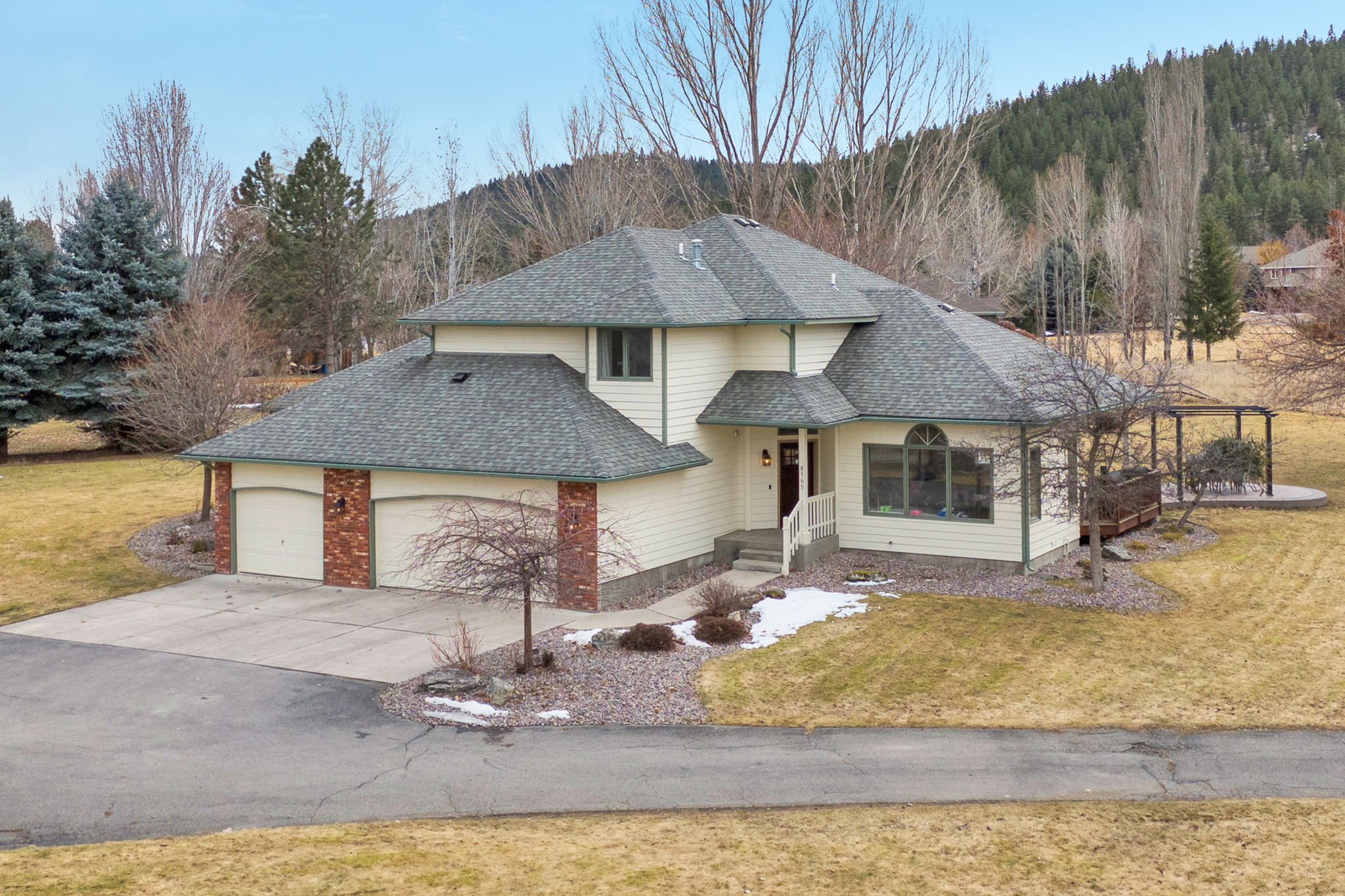8165 Double Tree Lane Property Photo