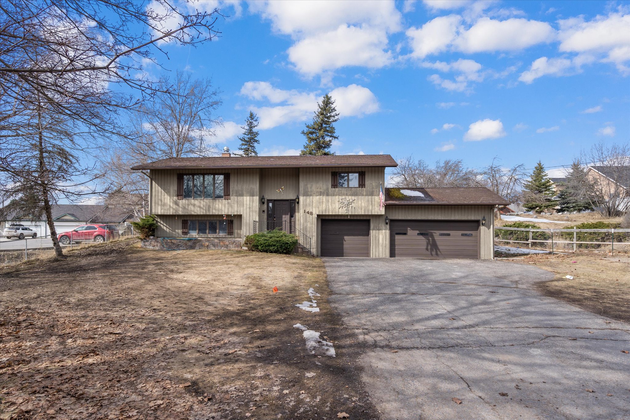 148 Lake Hills Court Property Photo