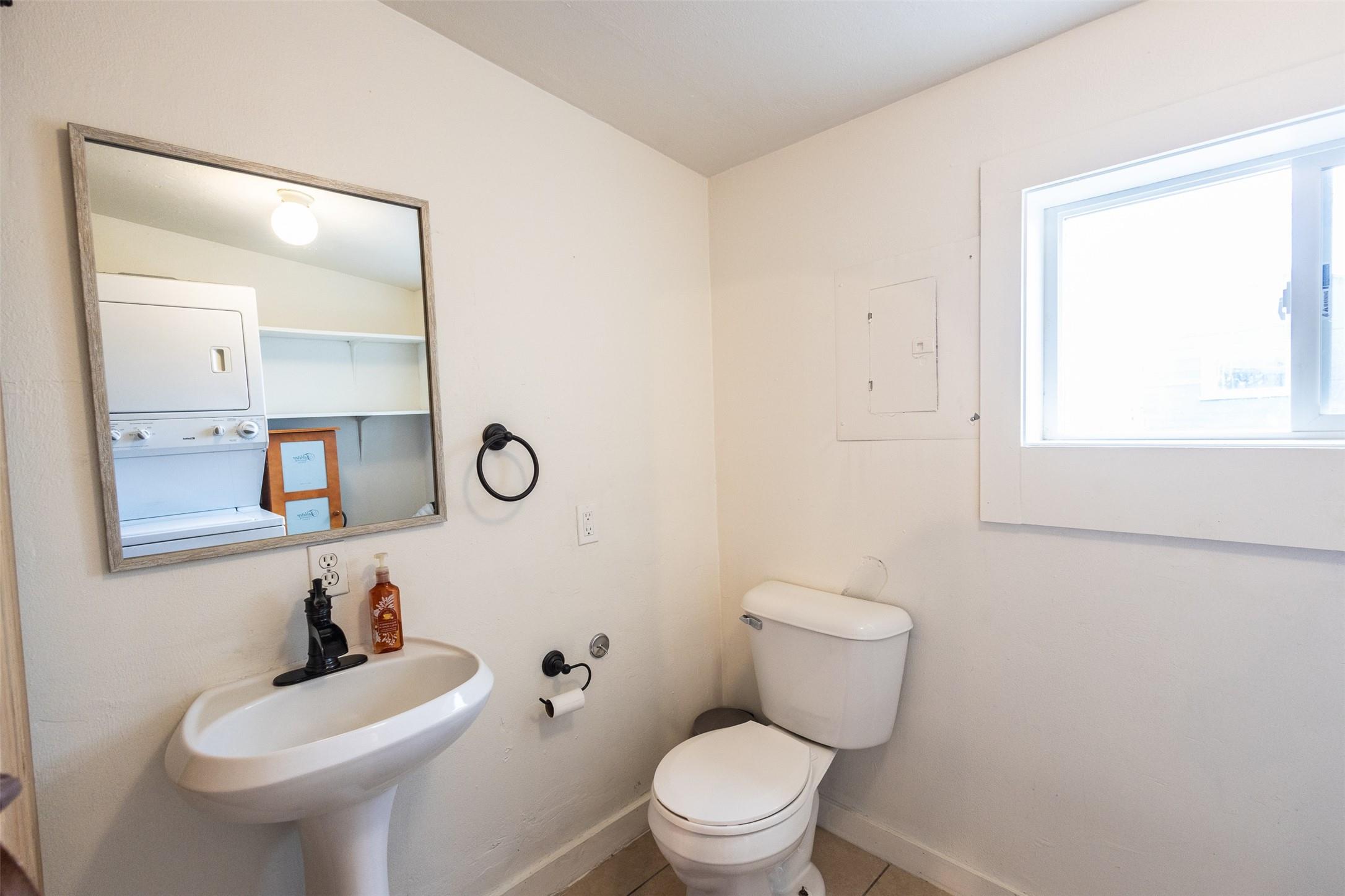 629 S Main Street Property Photo 18