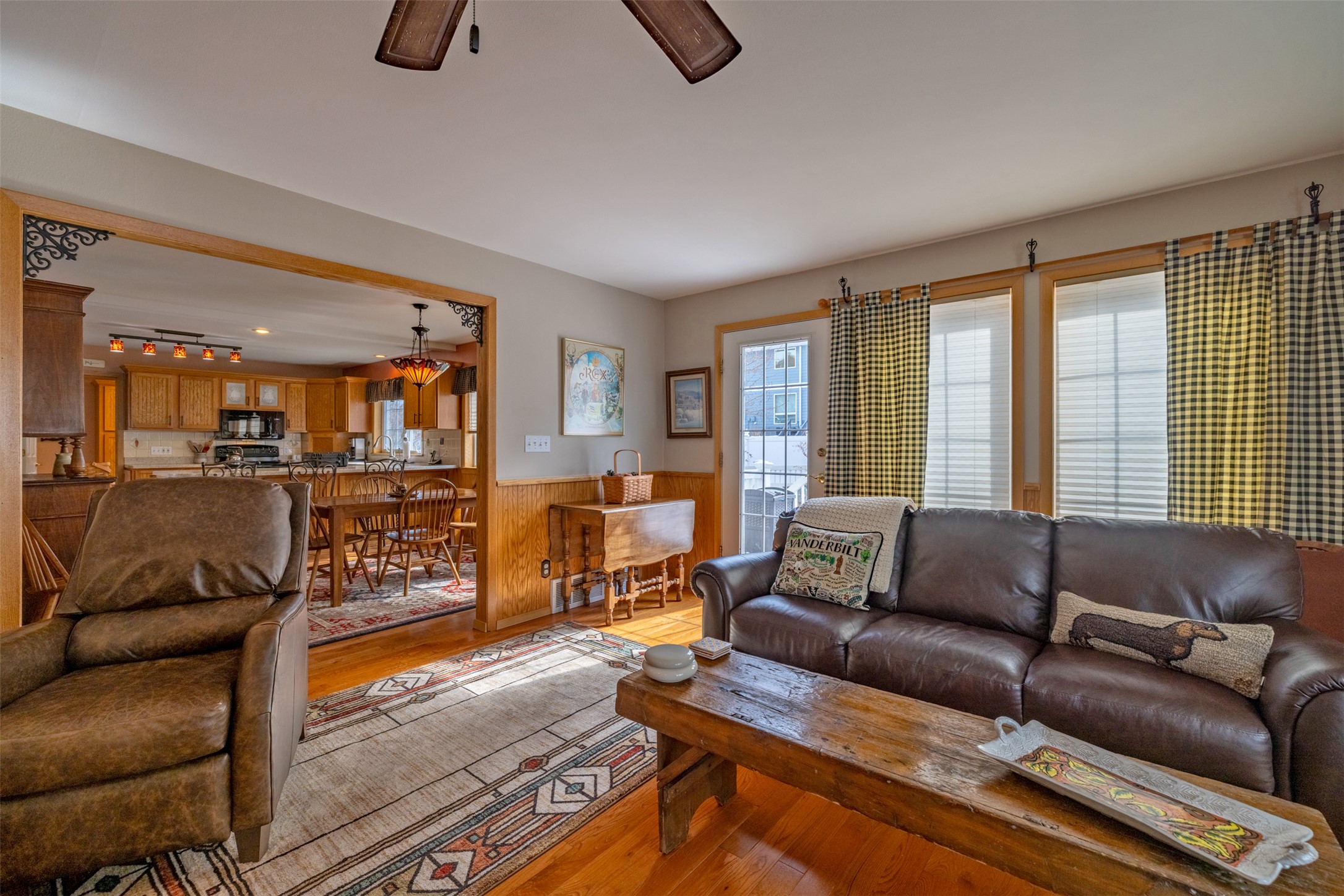 845 S California Street Property Photo 15