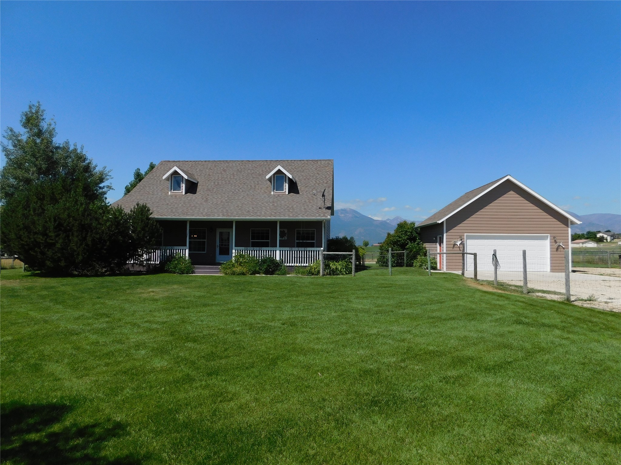 4735 Drake Lane Property Photo 1
