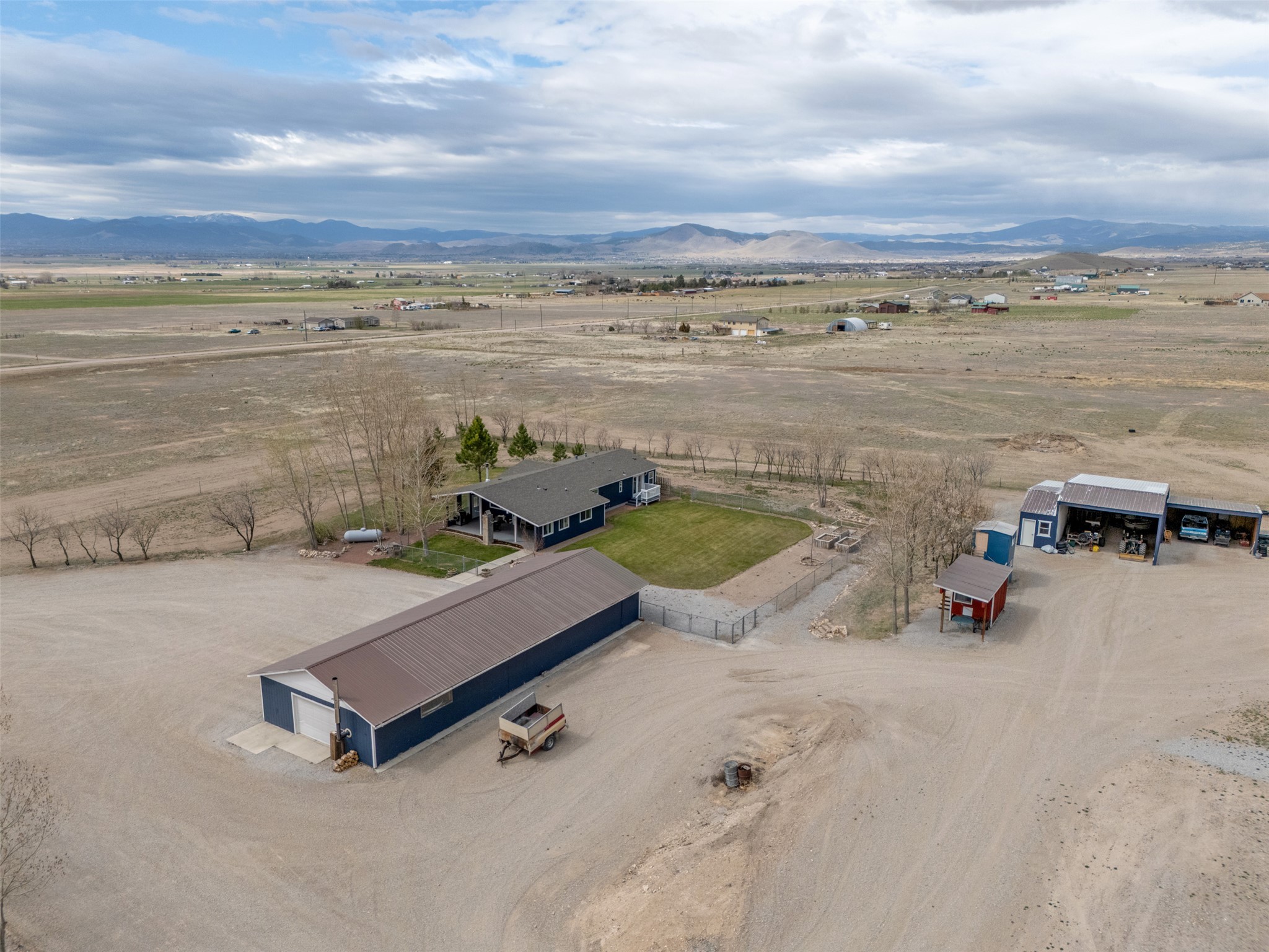 2824 Fantasy Road Property Photo 7