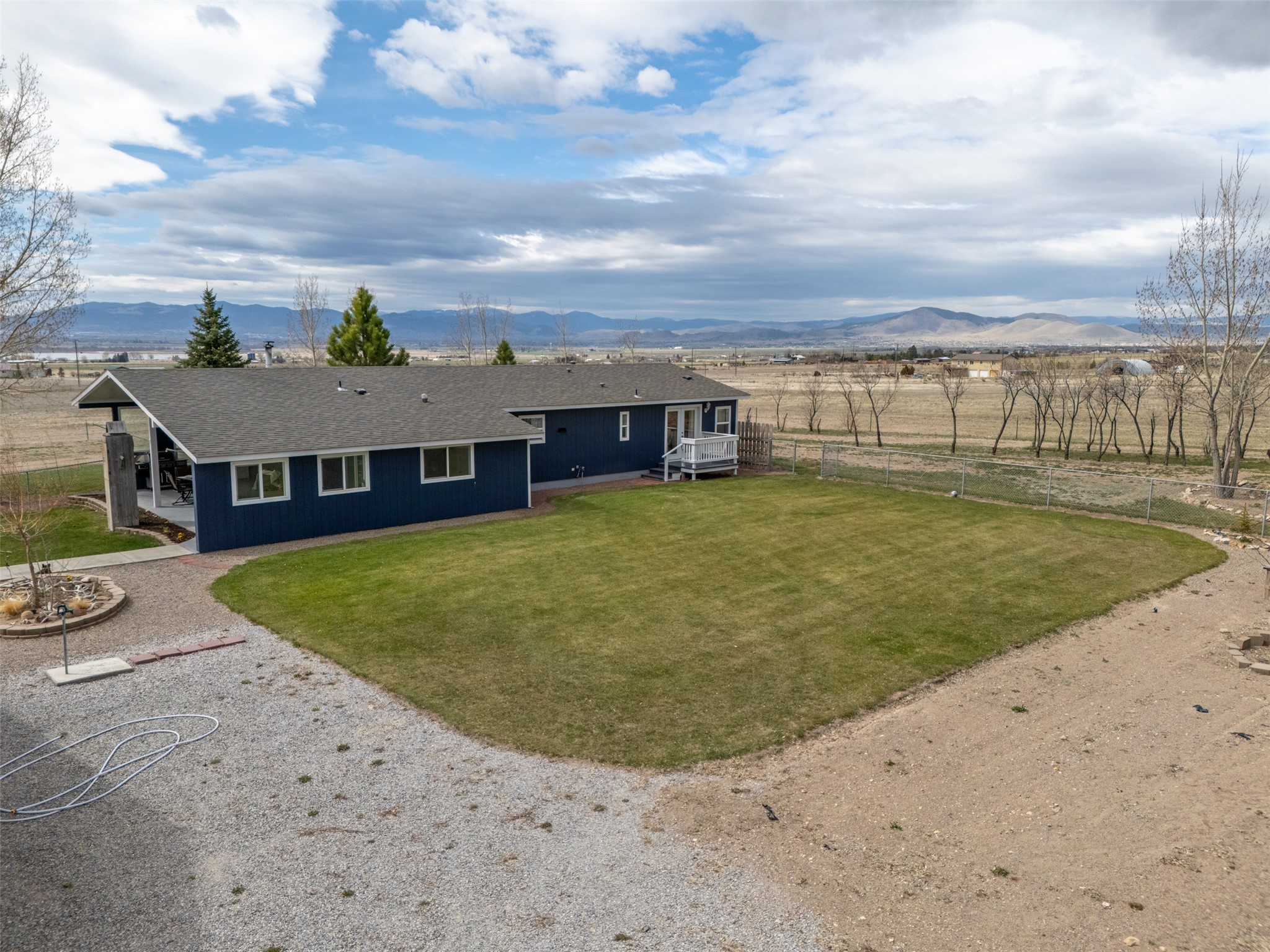 2824 Fantasy Road Property Photo 8