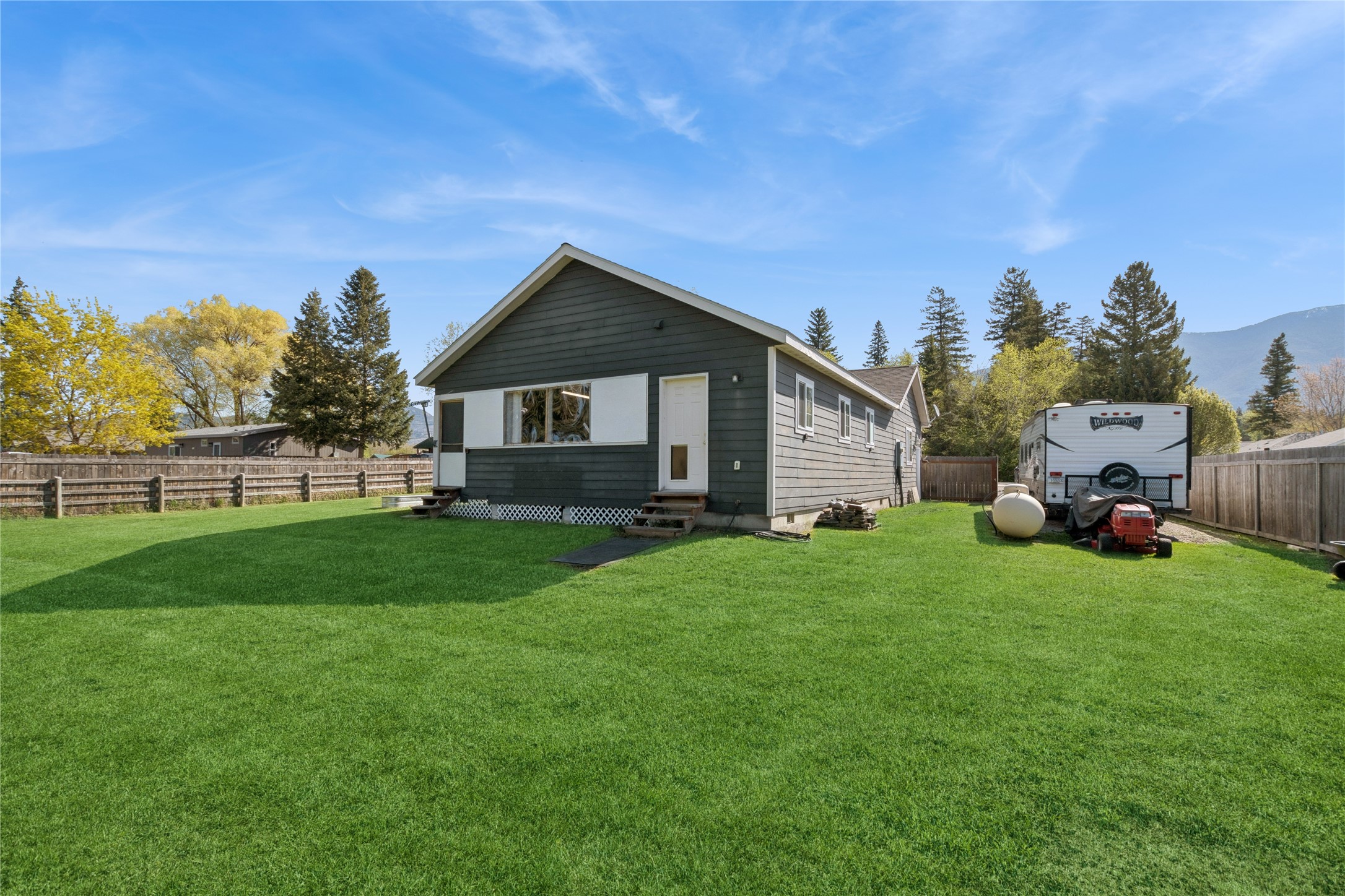 1020 3rd Avenue E Property Photo 11