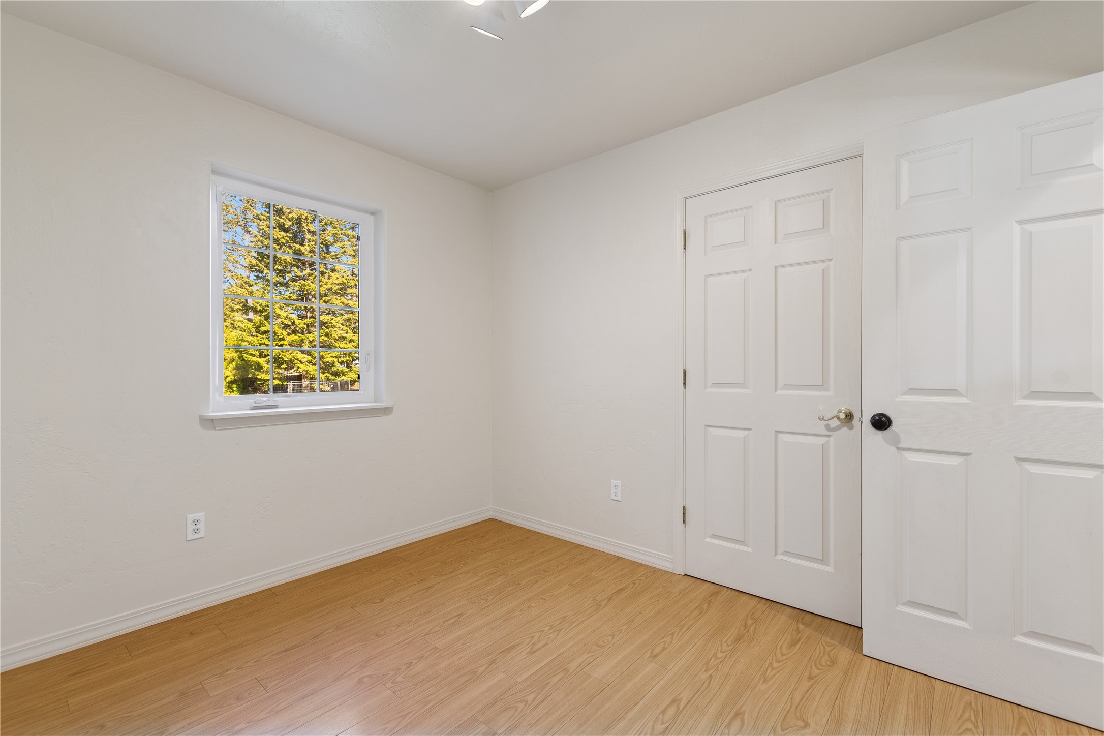 1020 3rd Avenue E Property Photo 23