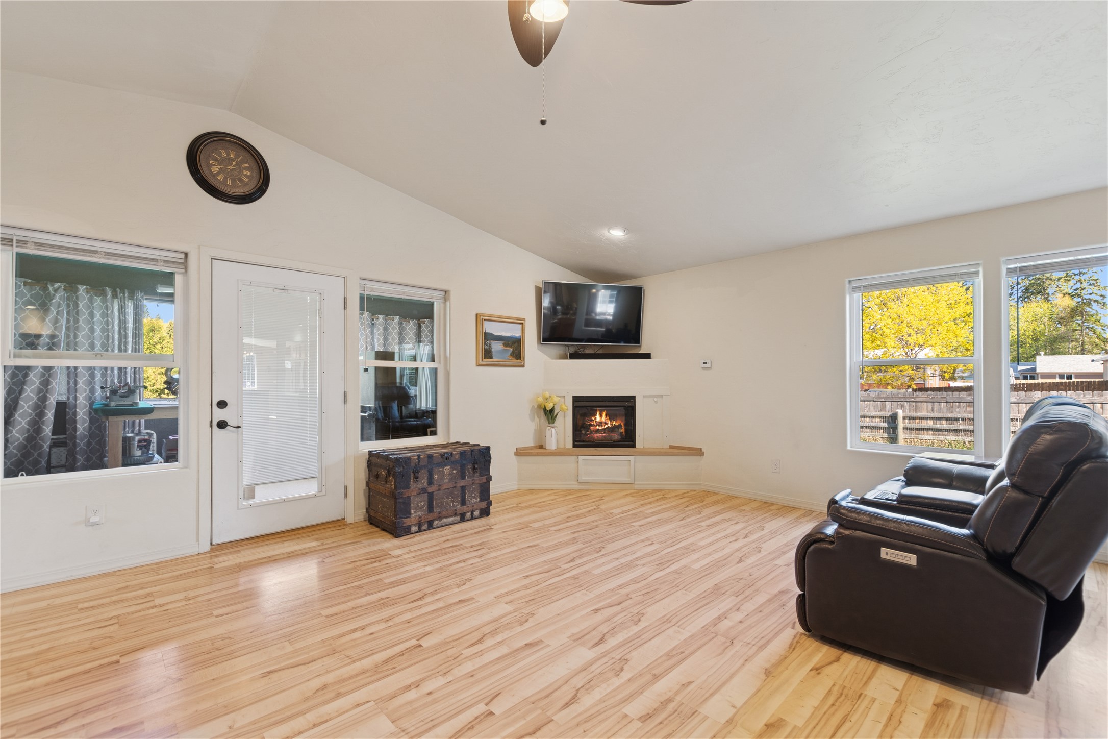 1020 3rd Avenue E Property Photo 35