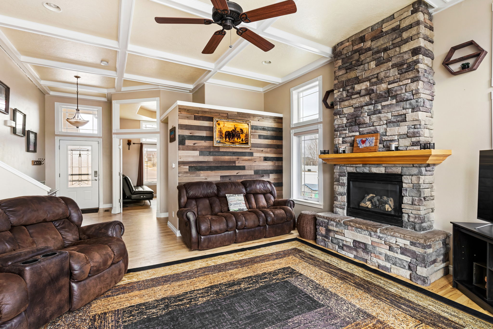 1012 46th Avenue Ne Property Photo 5