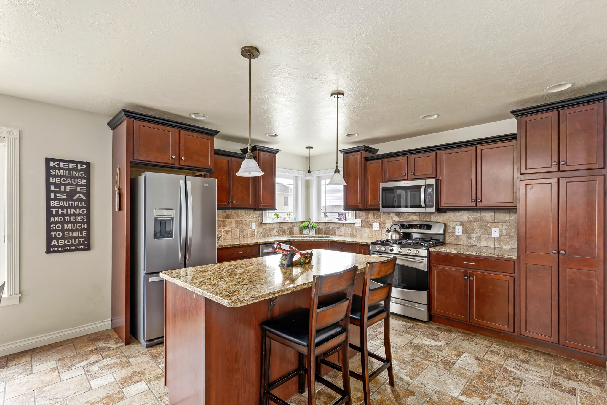 1012 46th Avenue Ne Property Photo 9