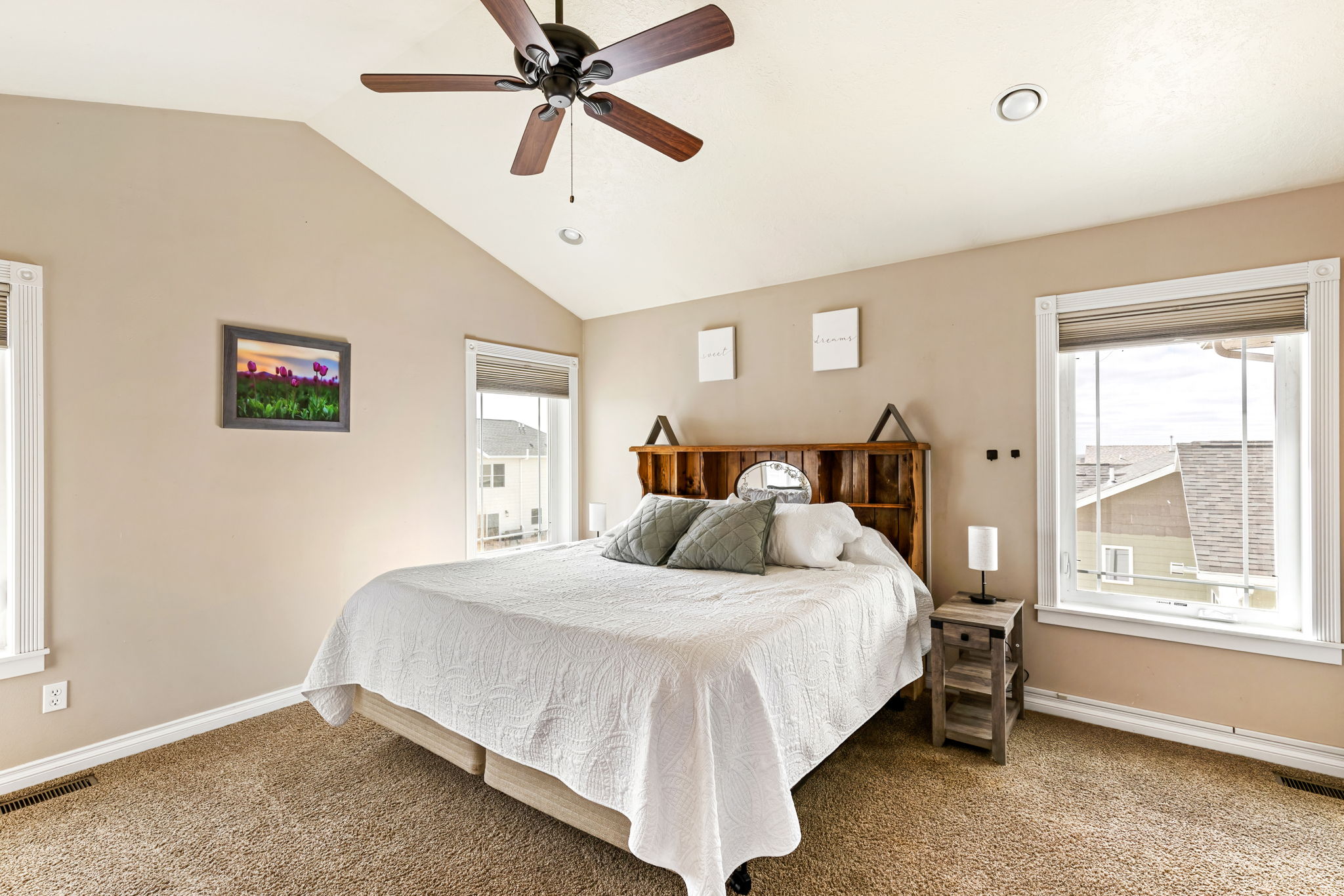 1012 46th Avenue Ne Property Photo 20