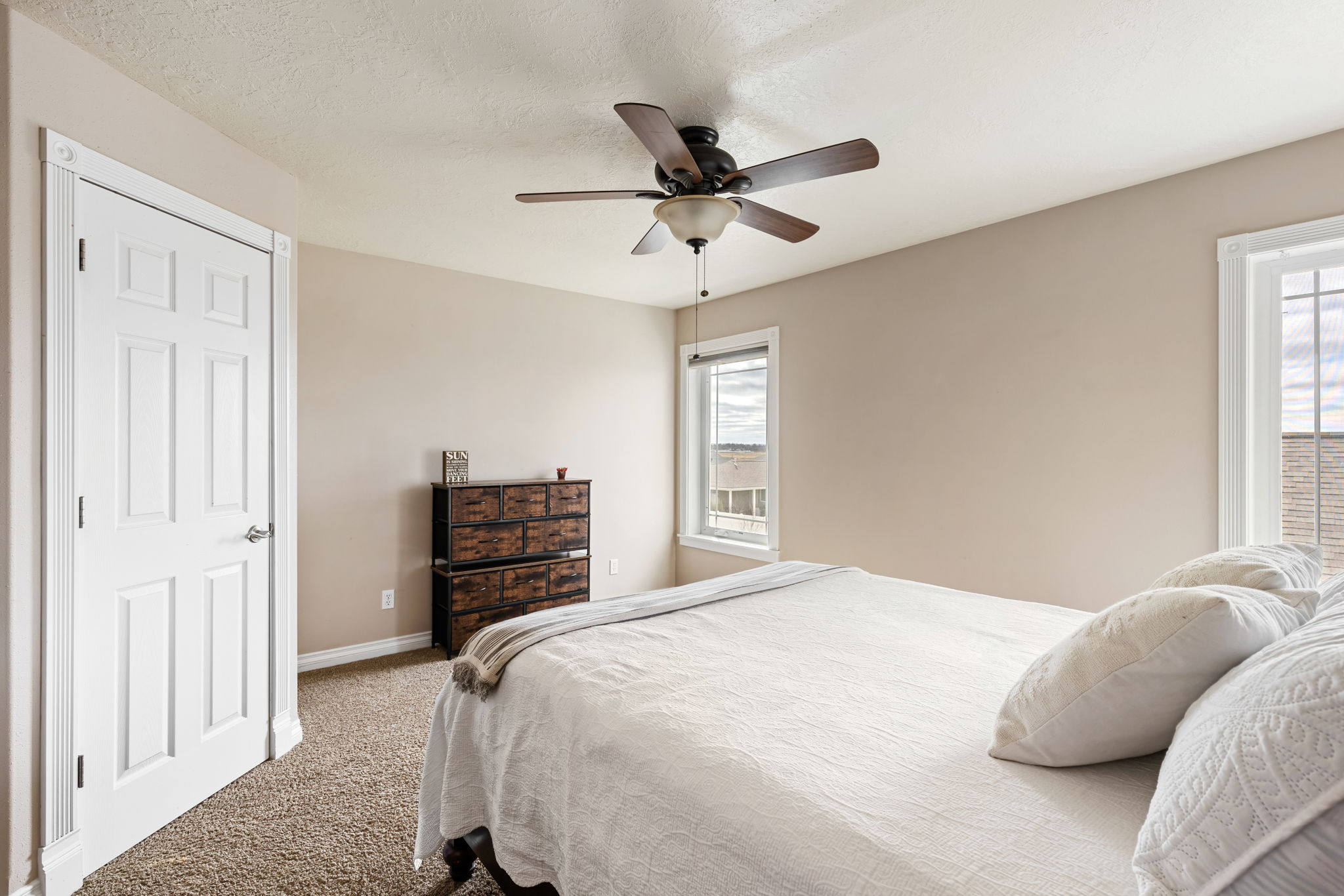 1012 46th Avenue Ne Property Photo 27