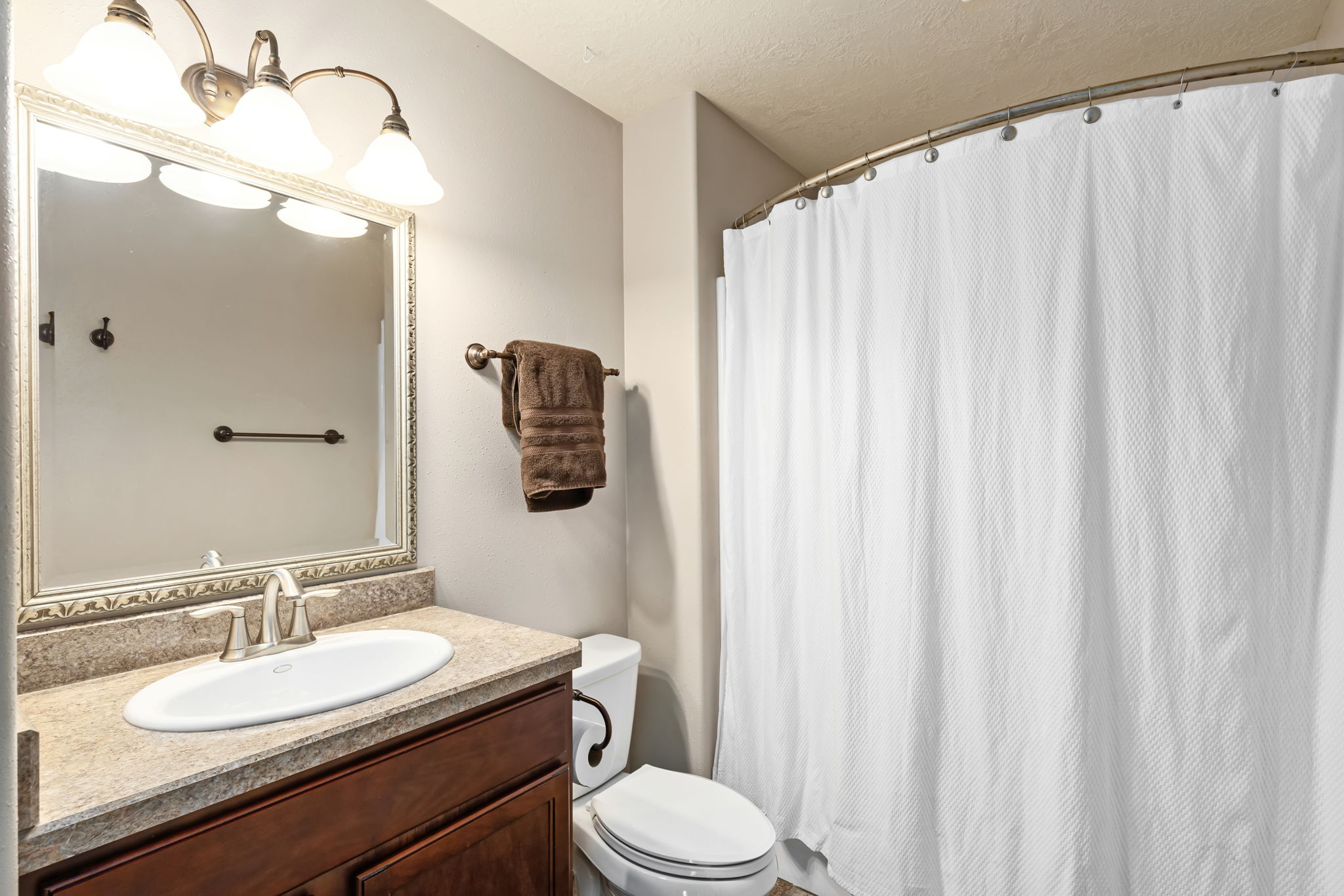 1012 46th Avenue Ne Property Photo 28