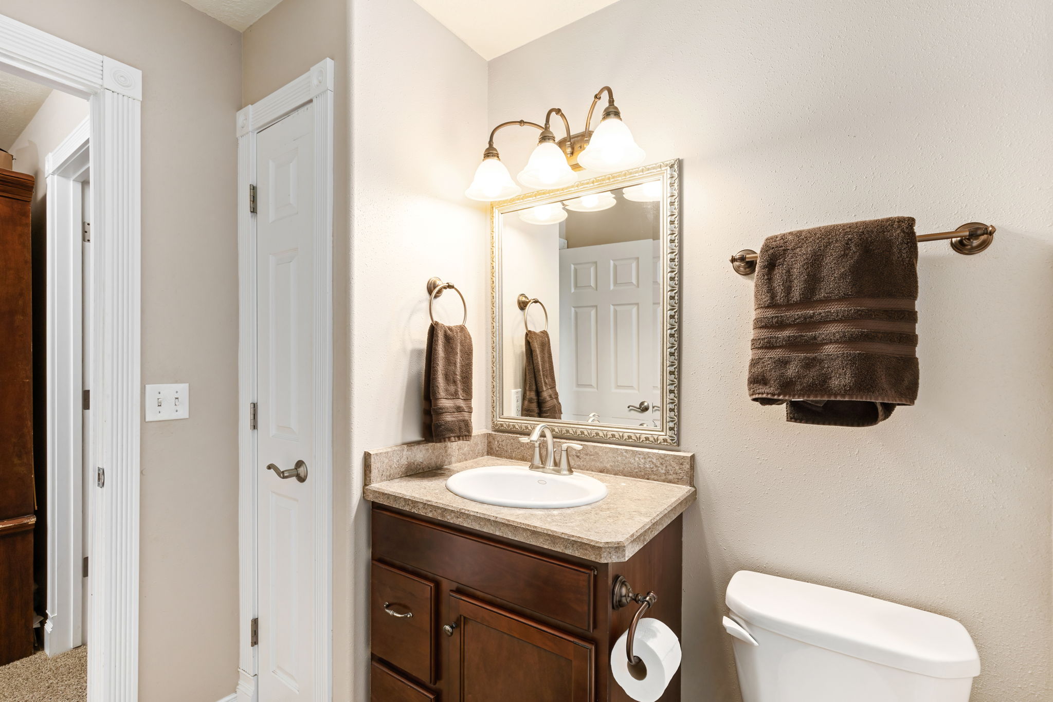 1012 46th Avenue Ne Property Photo 29