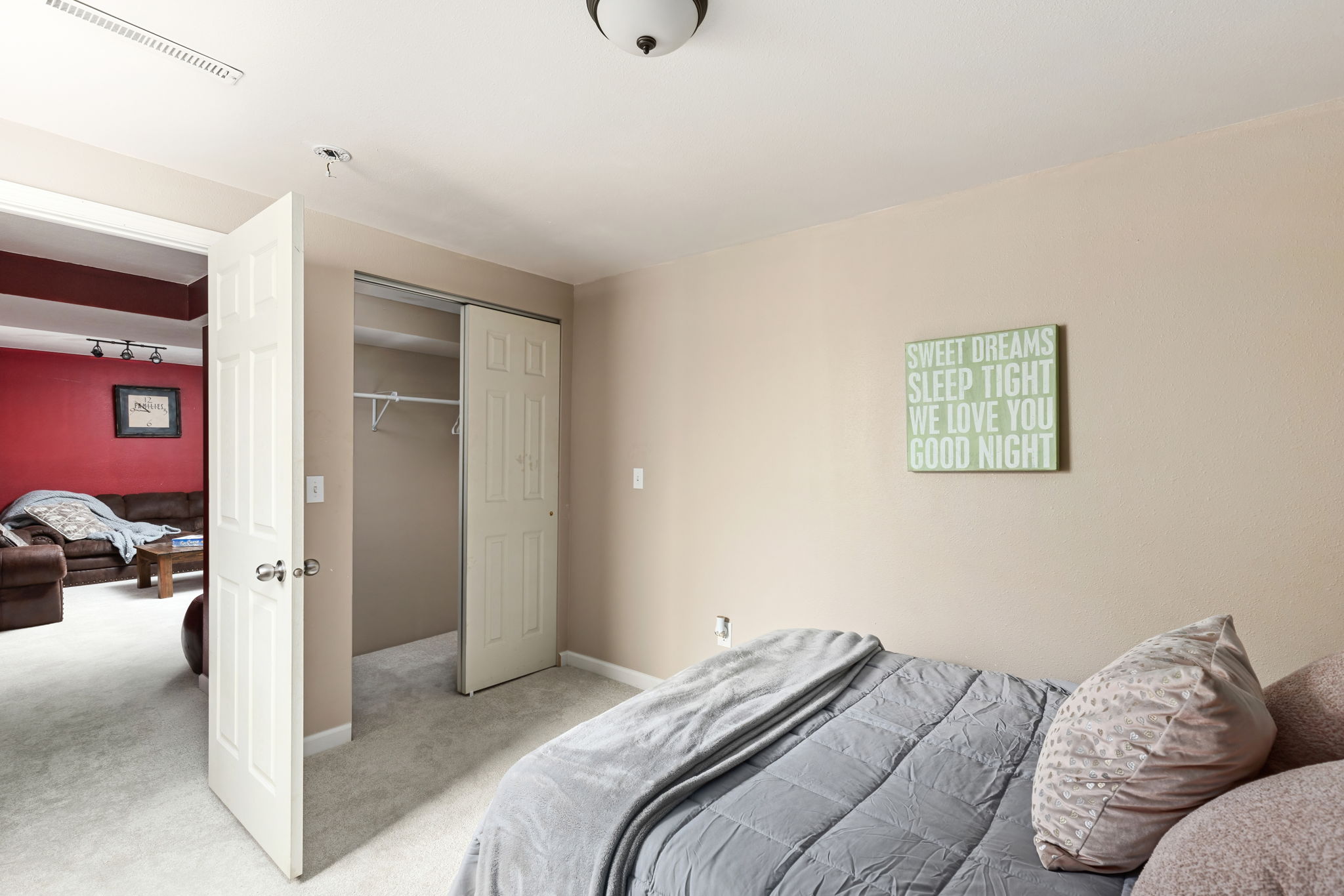 1012 46th Avenue Ne Property Photo 40