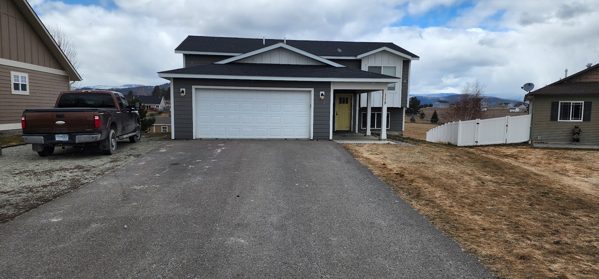 115 Fly Way Property Photo