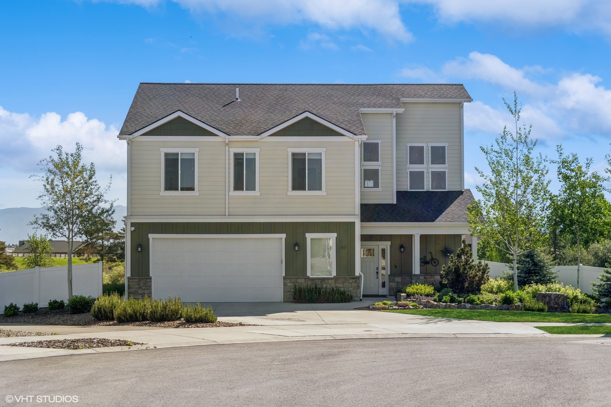 113 Mountain Vista Court Property Photo 1