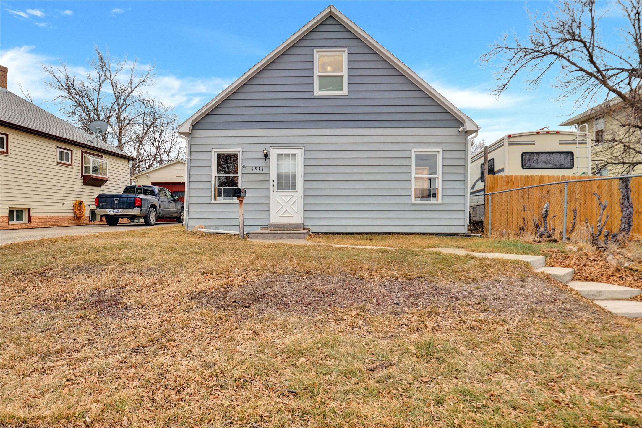 1914 8th Avenue N Property Photo
