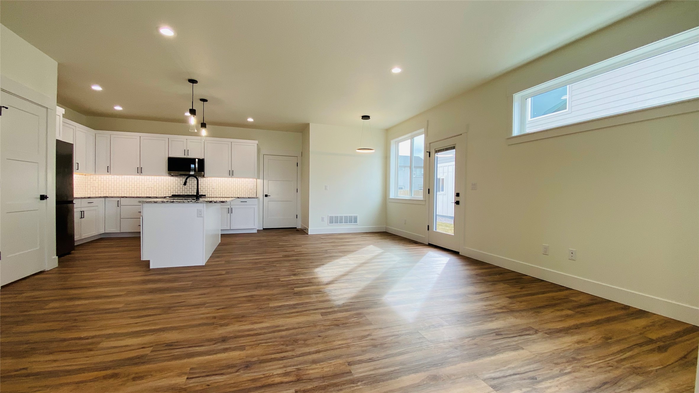 59808 Real Estate Listings Main Image