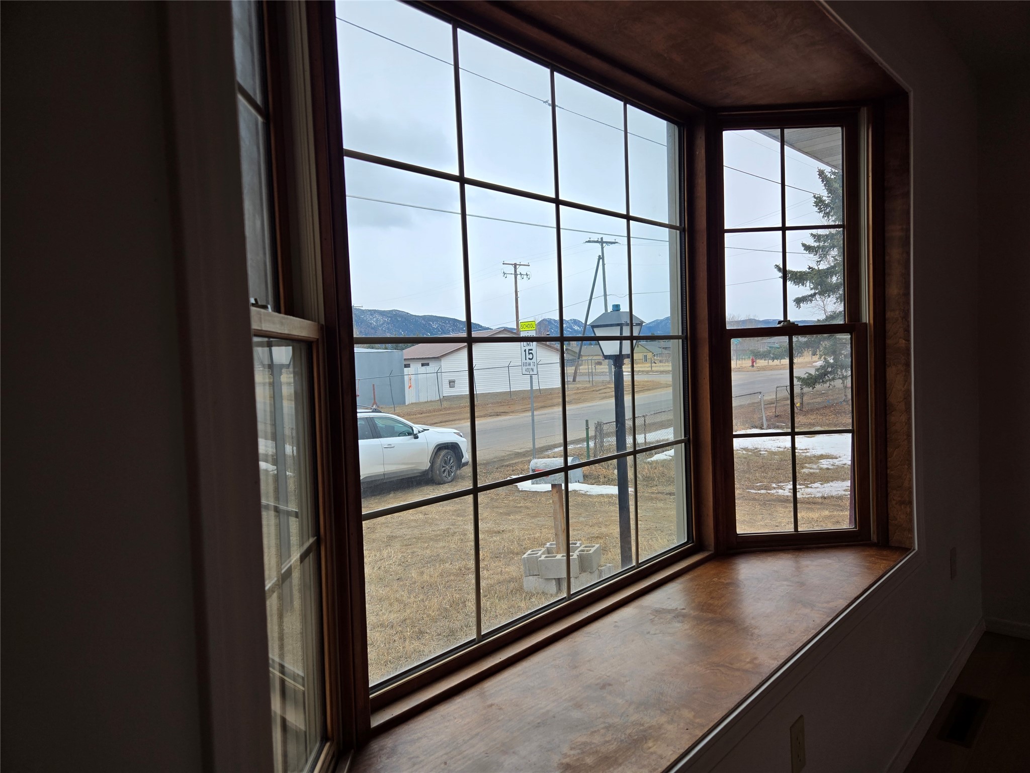 4065 Wynne Avenue Property Photo 3