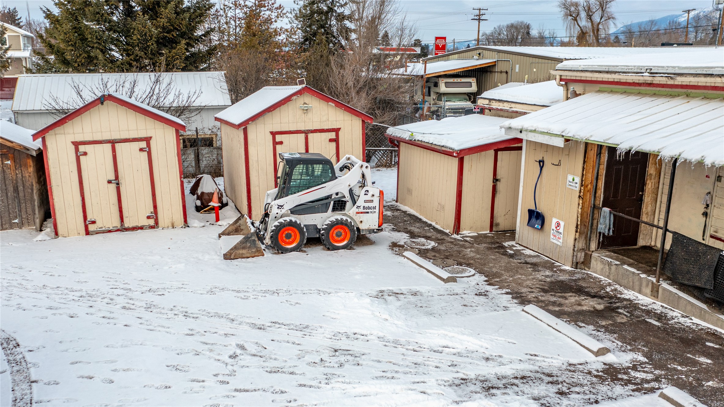 2046 Us Highway 2 E Property Photo 6