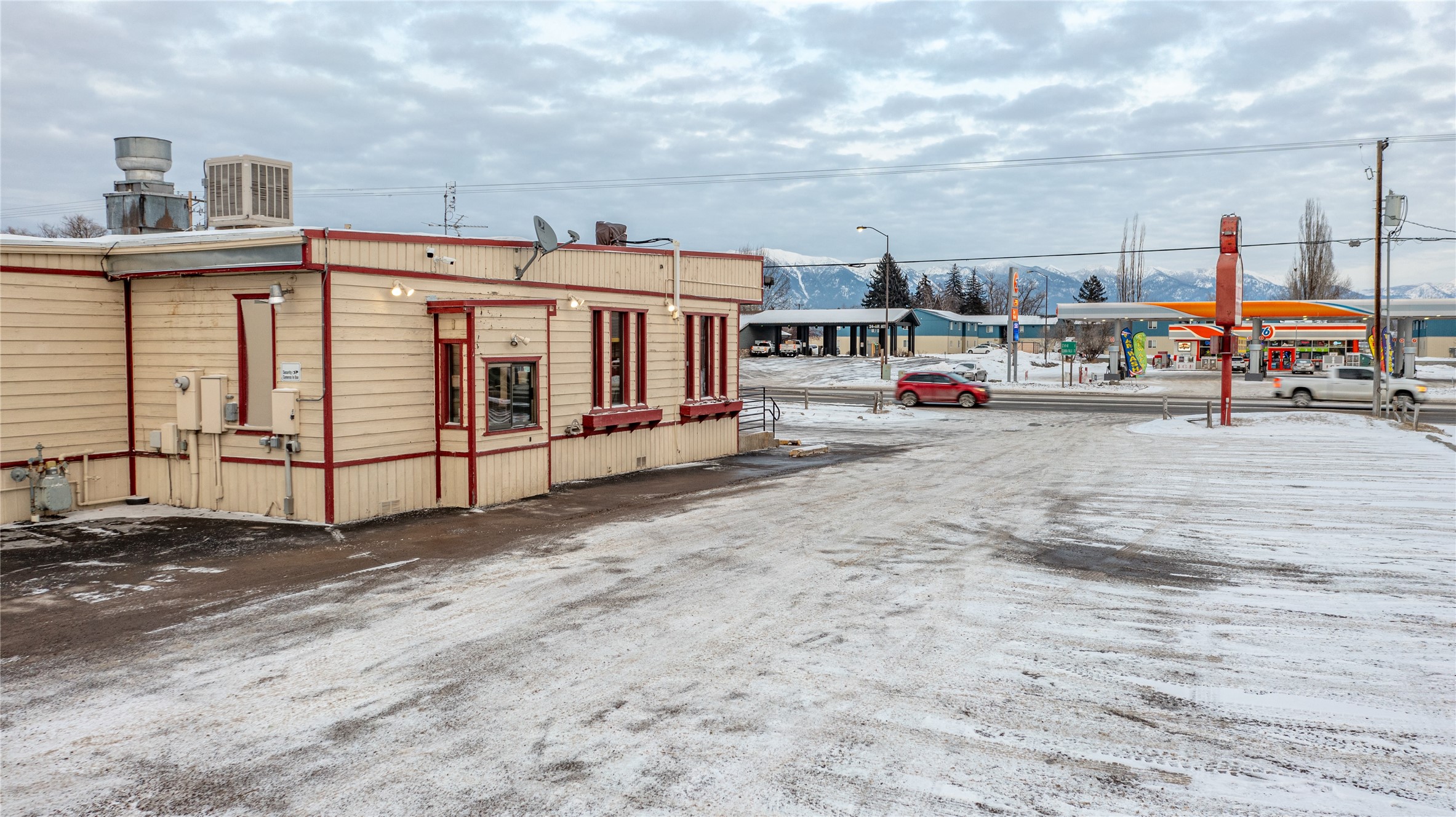2046 Us Highway 2 E Property Photo 27