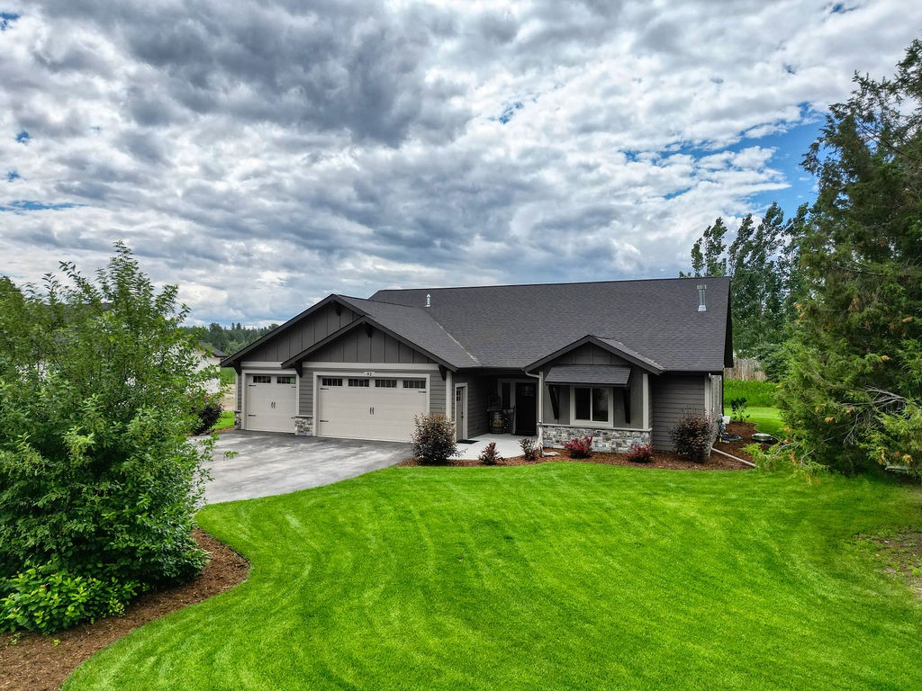 92 Running Deer Trail Property Photo