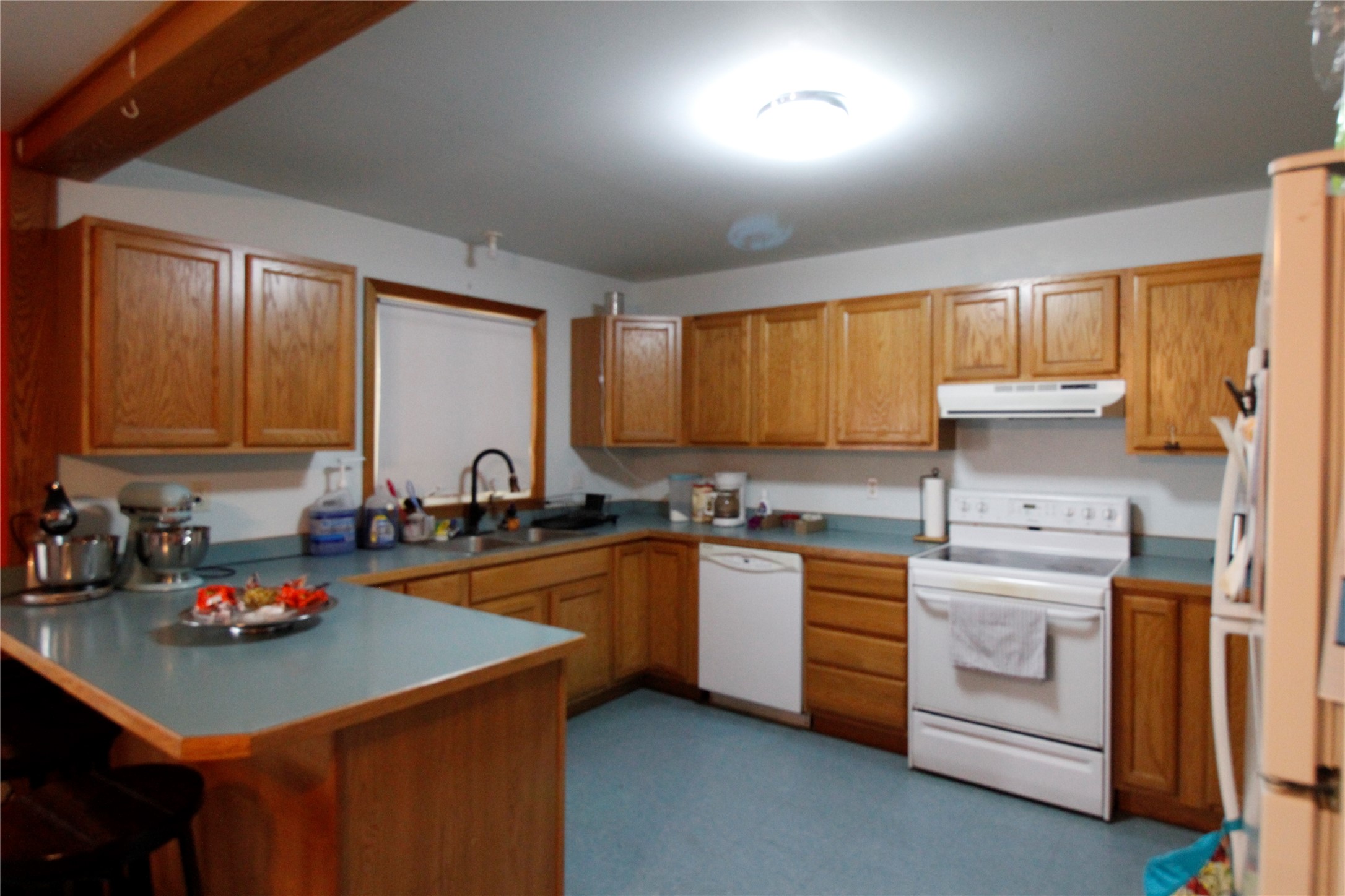 190 N Floweree Avenue Property Photo 9