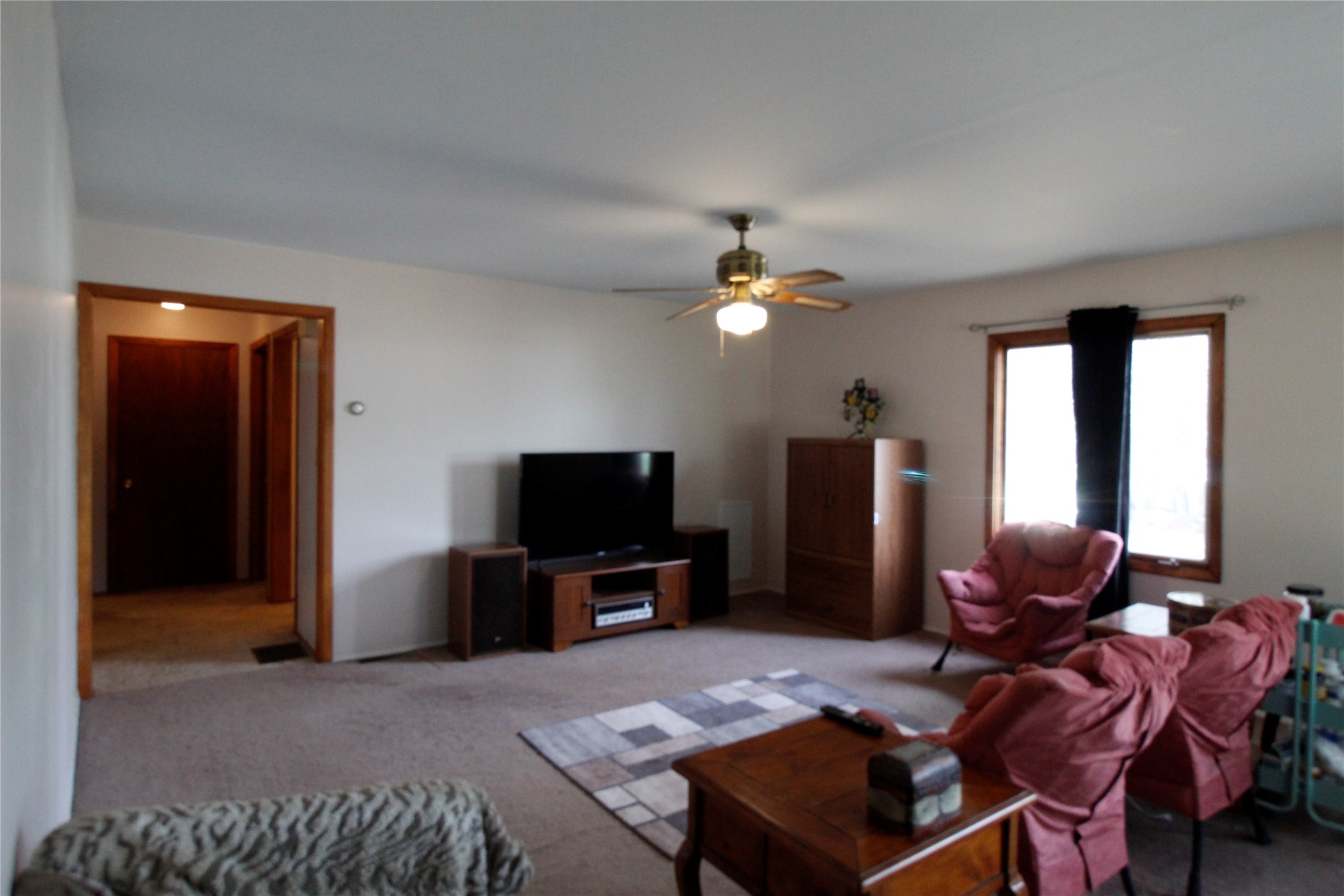 190 N Floweree Avenue Property Photo 12