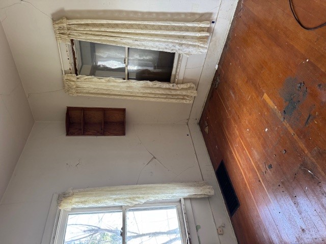 910 Main Avenue Property Photo 3