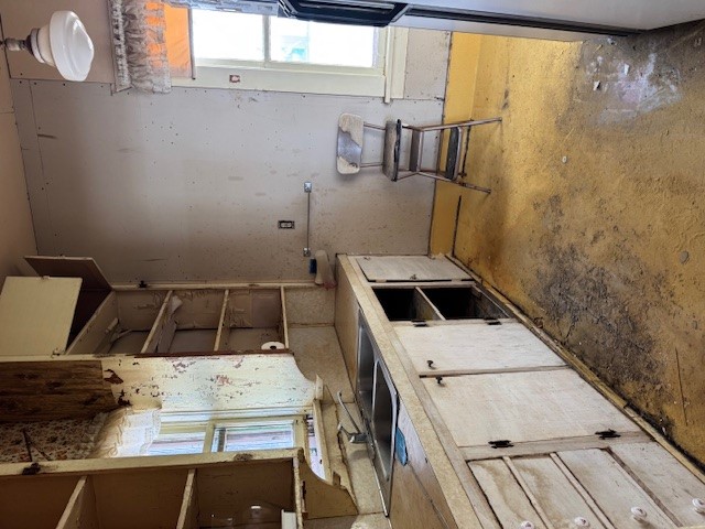 910 Main Avenue Property Photo 12