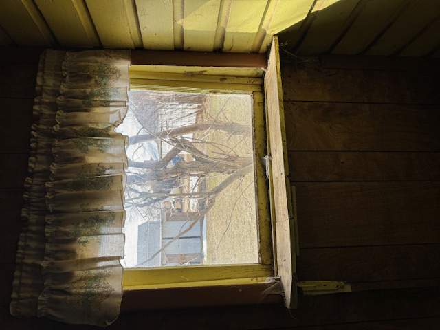 910 Main Avenue Property Photo 14