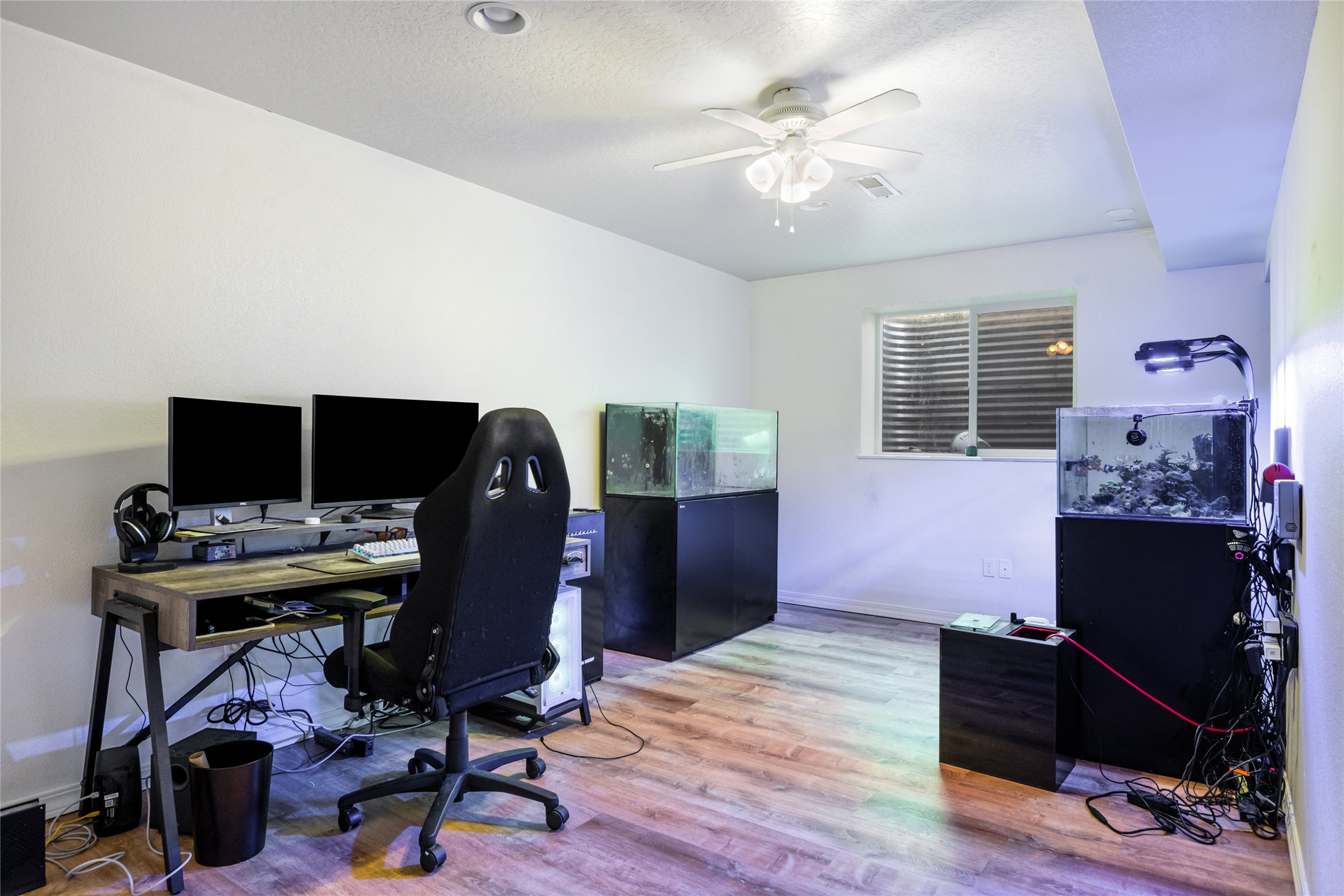 2144 W Kent Avenue Property Photo 17