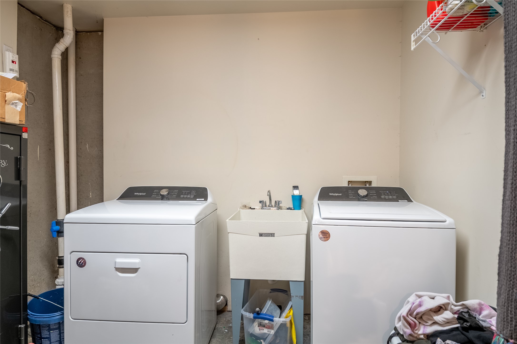 2144 W Kent Avenue Property Photo 21