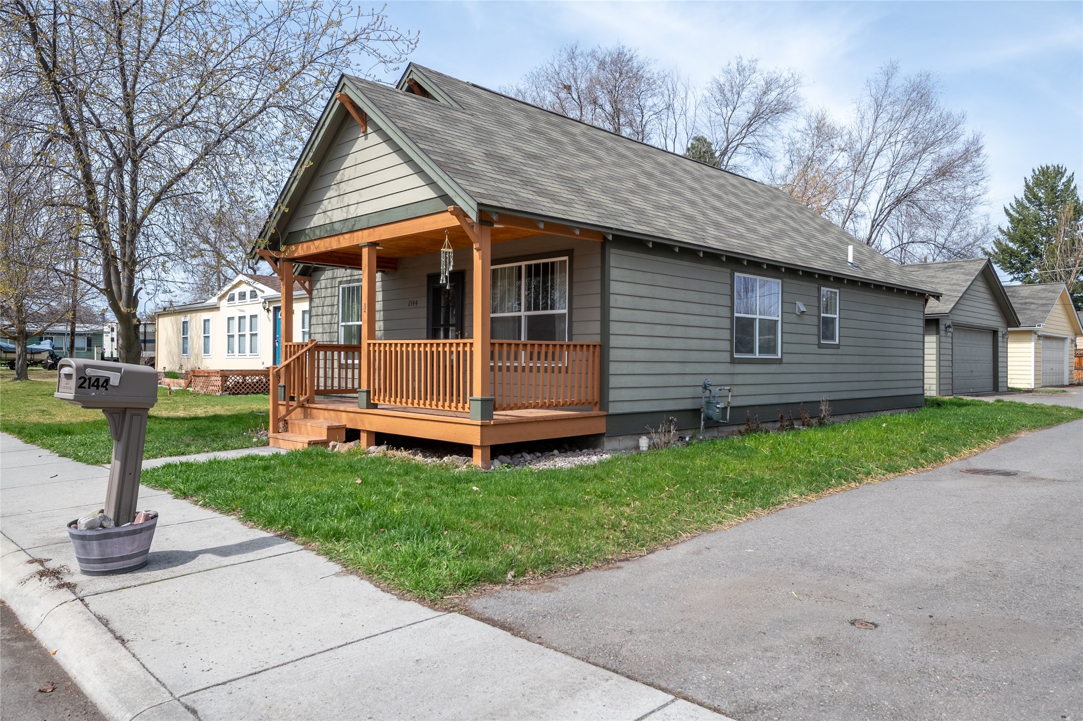 2144 W Kent Avenue Property Photo 26