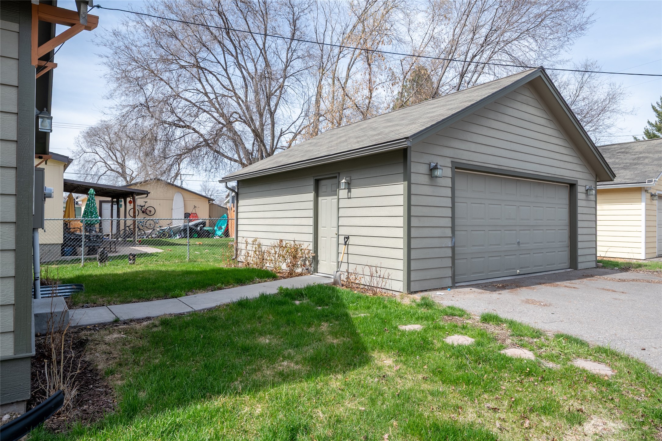 2144 W Kent Avenue Property Photo 30