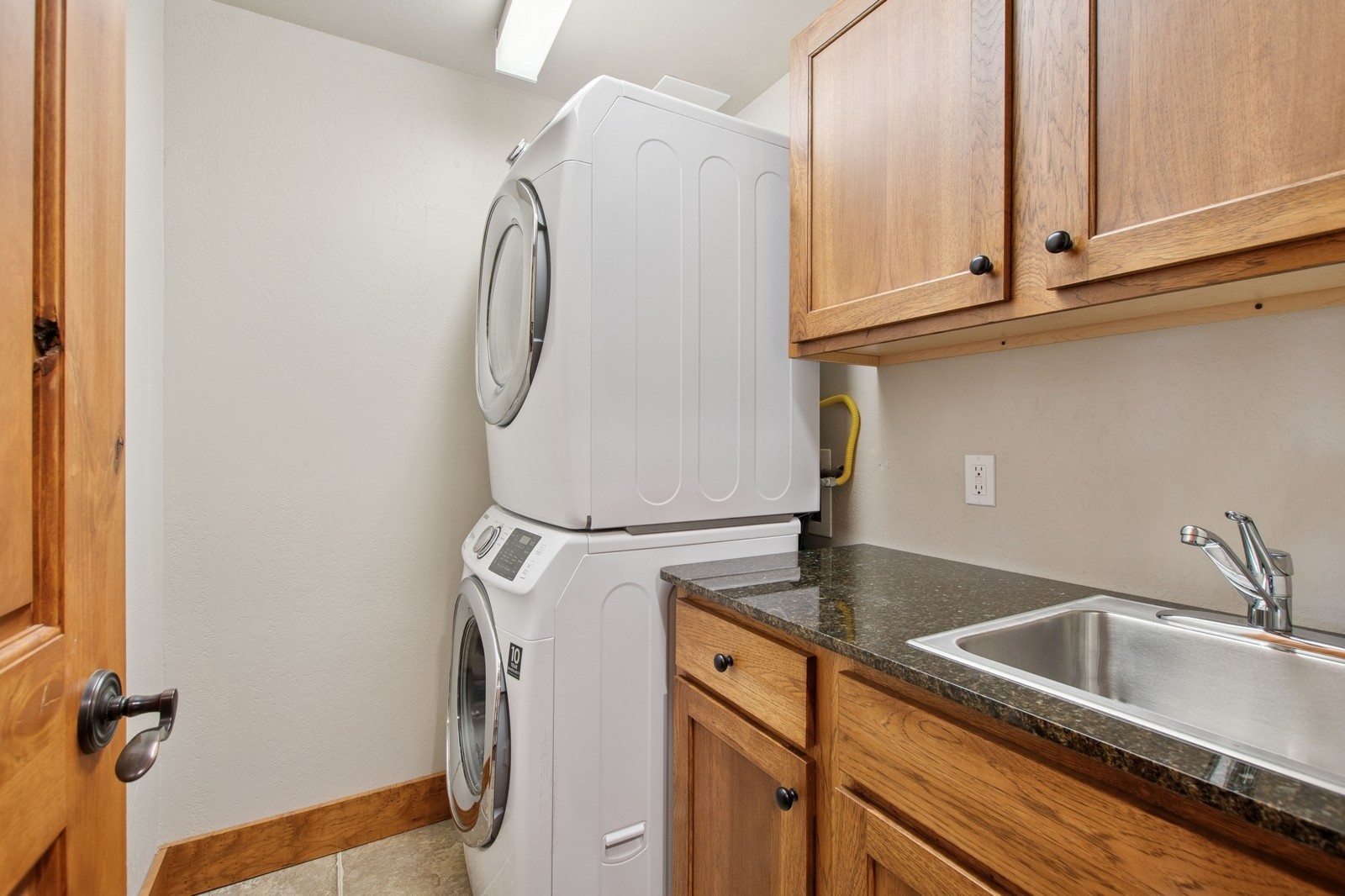 6205 Davos Lane B Property Photo 17