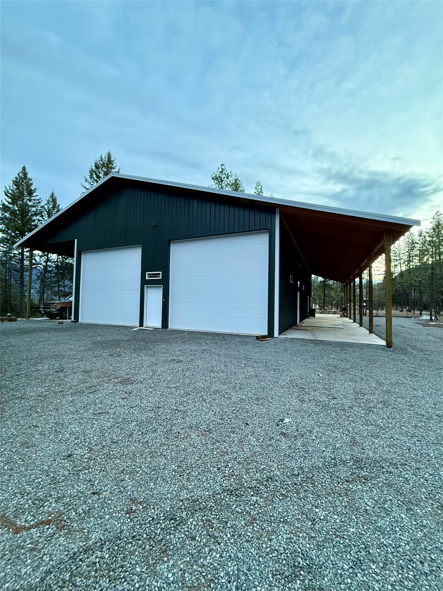 421 Cherry Creek Road Property Photo 3
