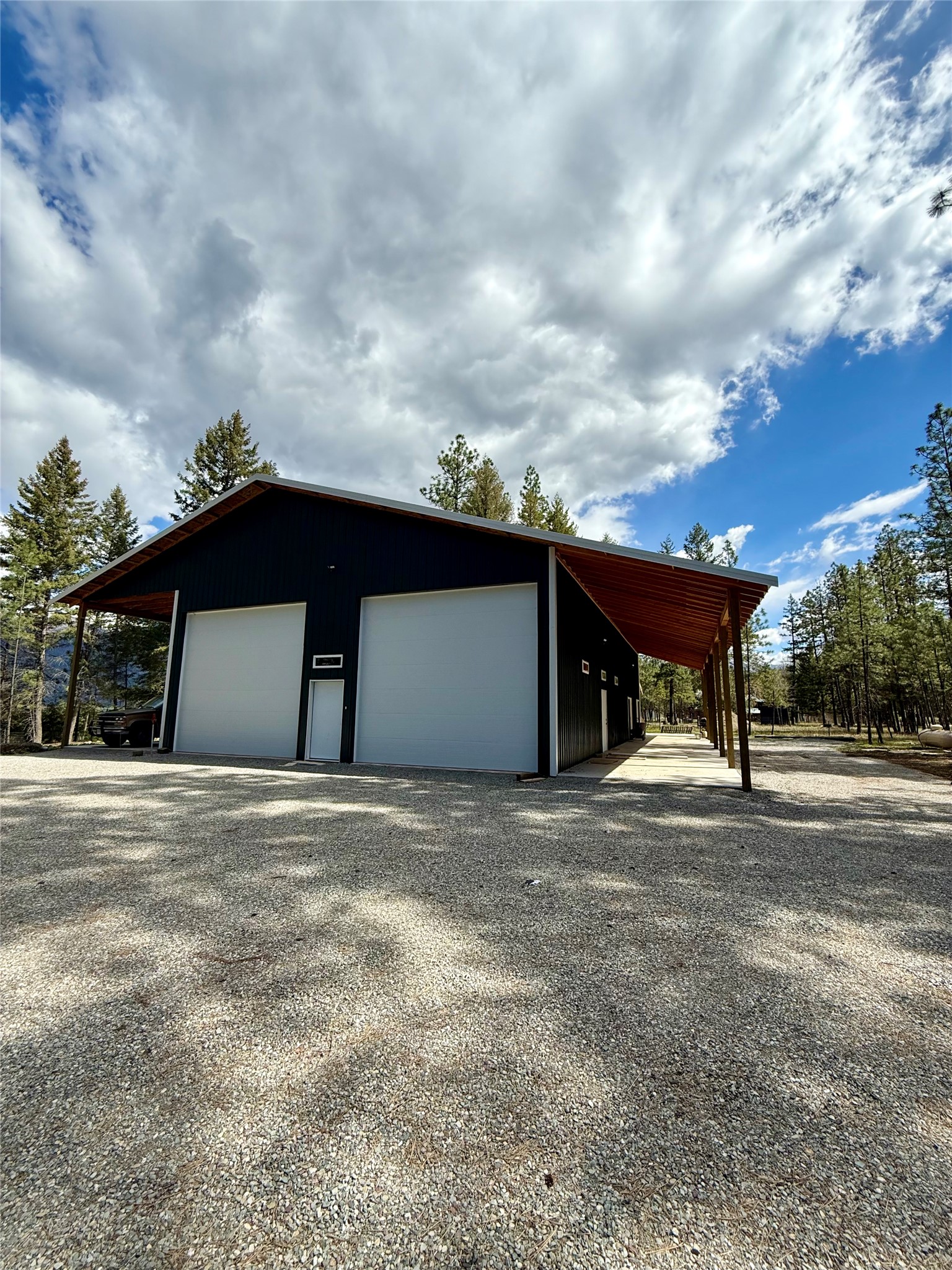 421 Cherry Creek Road Property Photo 4