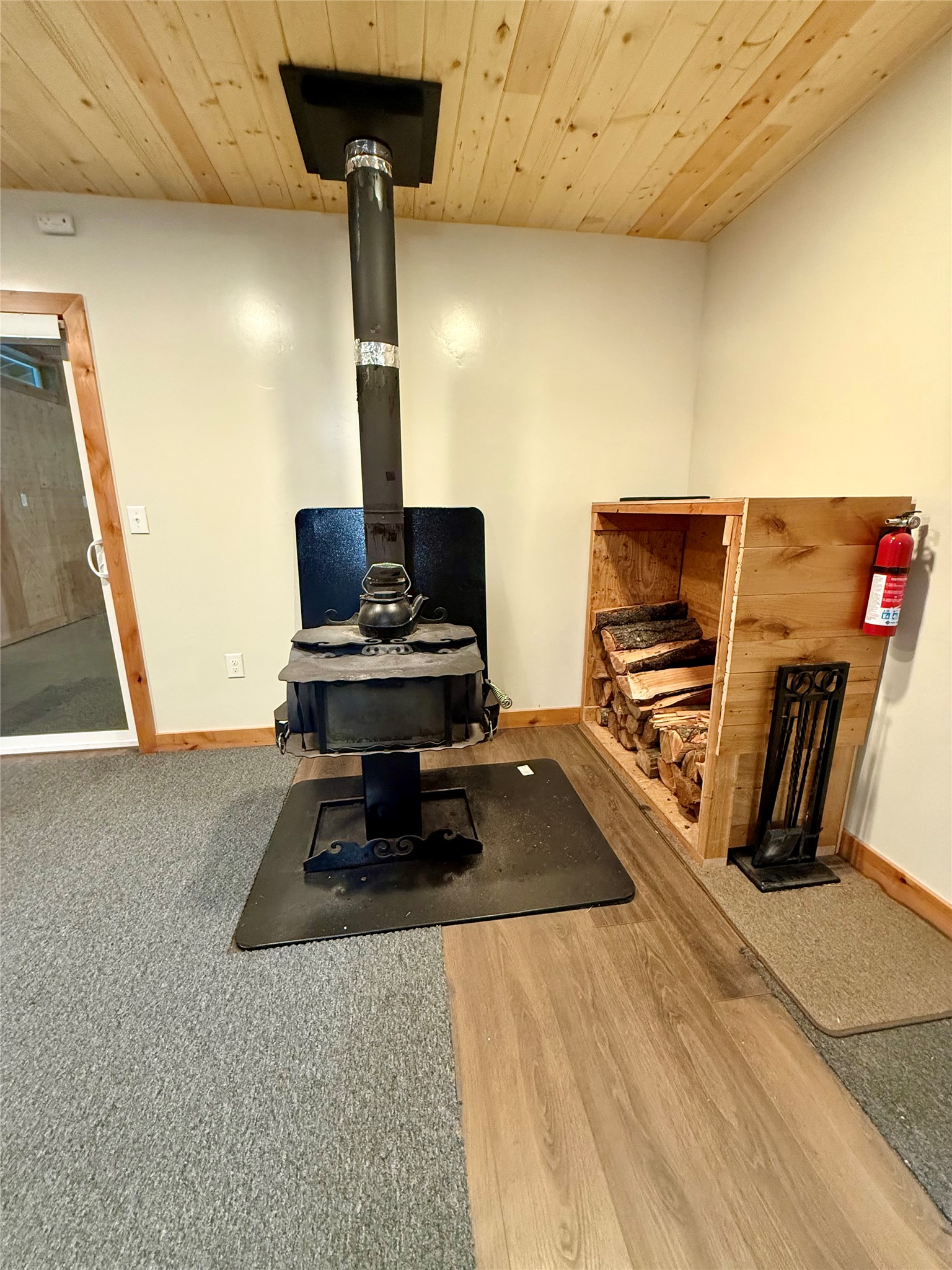 421 Cherry Creek Road Property Photo 16