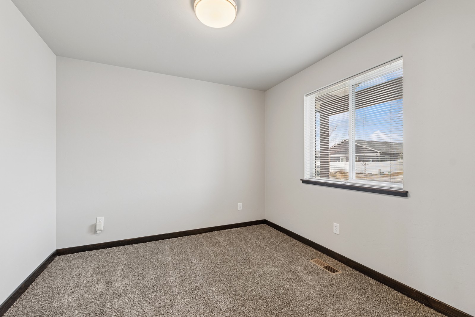 1486 Destiny Lane Property Photo 11