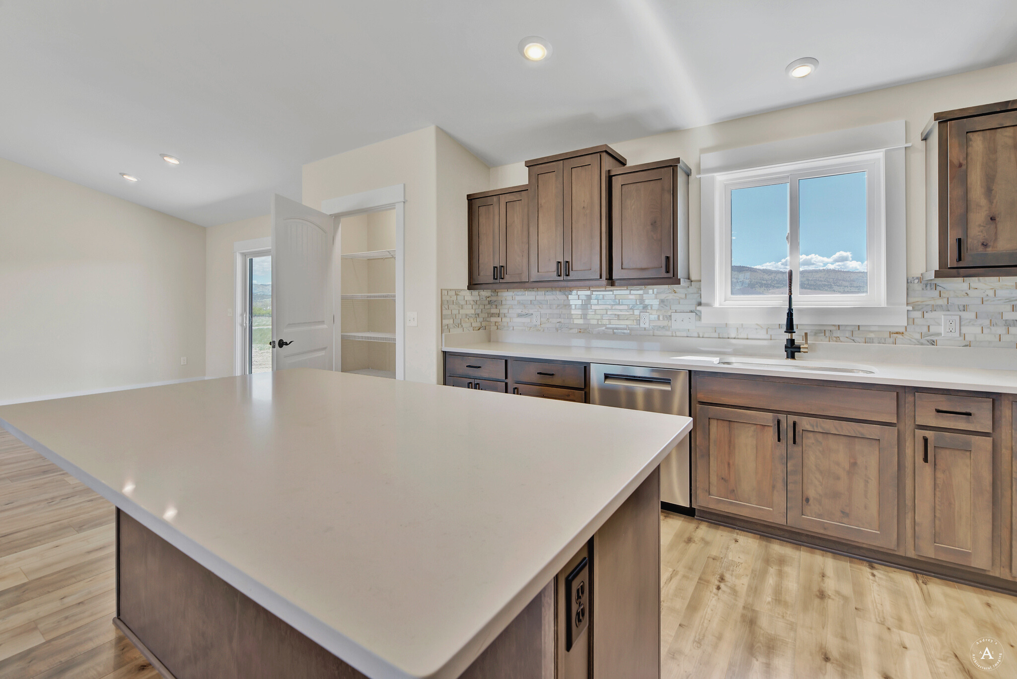 2108 Dryland Loop Property Photo 8