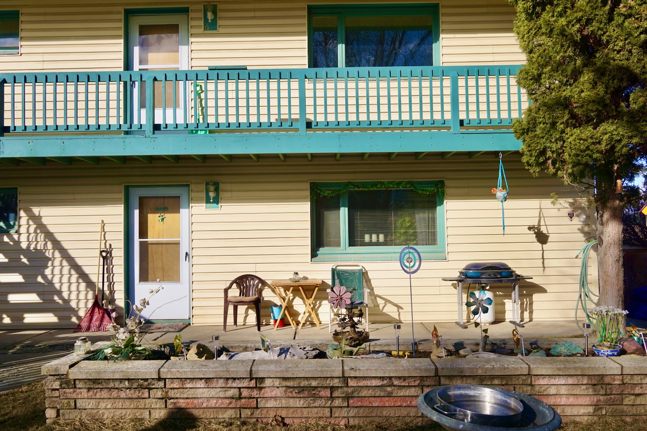 575 9th Street Property Photo 3