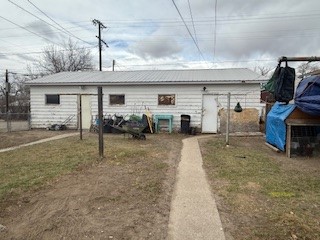 911 6th Avenue N Property Photo 6