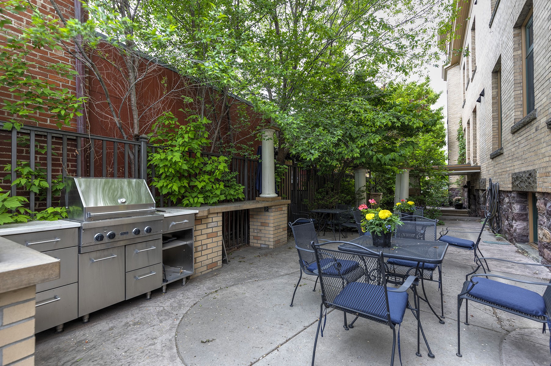 120 S 4th Street W 12 Property Photo 16