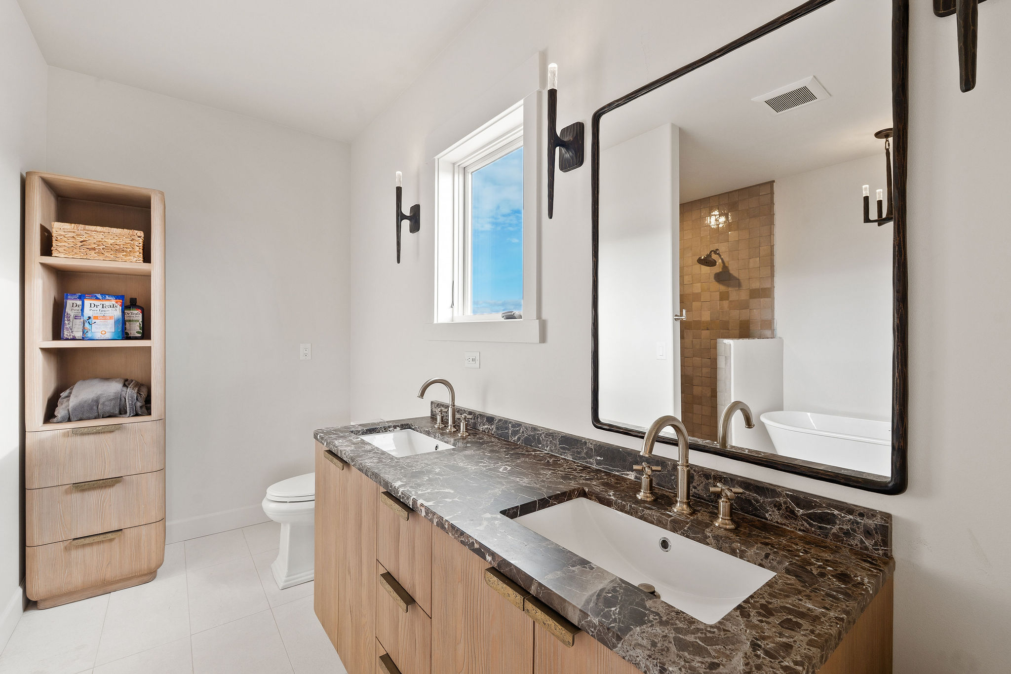 154 Mannington Street Property Photo 19