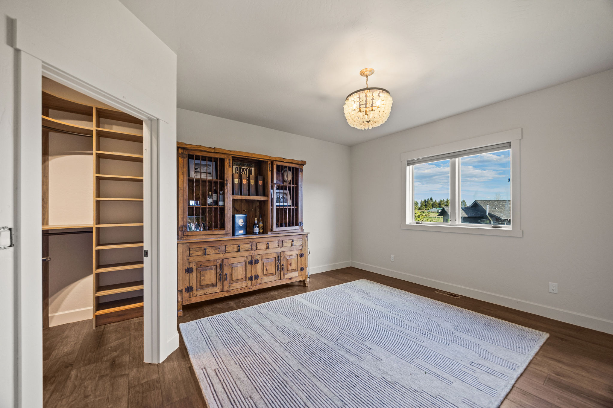 154 Mannington Street Property Photo 22