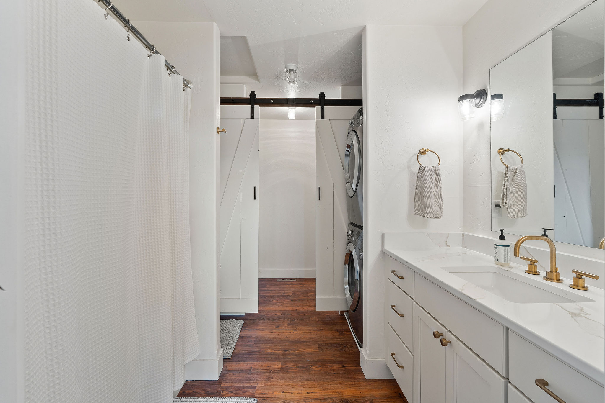 154 Mannington Street Property Photo 45